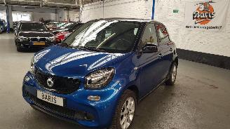 Schadeauto Smart Forfour 1.0 12V 4DRS BENZ 999CC 52KW 71PK 2016/7