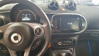 Smart Forfour 1.0 12V 4DRS BENZ 999CC 52KW 71PK picture 10