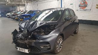 Coche accidentado Renault Zoé R135  AUT 4DRS ELEKTRISCH 100KW 136PK 2019/12