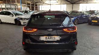 Kia Ceed 1.4 T-GDI 16V 4DRS BENZ 1.353CC 103KW 140PK picture 5