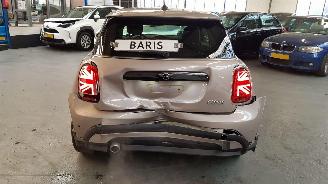 Mini Cooper 1.5 12V COOPER AUT 2DRS BENZ 1.499CC 100KW 136PK picture 5