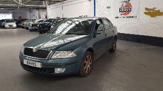 Avarii autoturisme Skoda Octavia 1.6 MPI  BENZ 1.598 CC 75 KW 102 PK SEDAN 2008/9