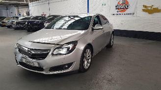 skadebil auto Opel Insignia 1.6 CDTI 16V SEDAN 4DRS DSL 1.598 CC 100 KW 136 PK 2017/5