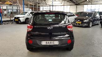 Hyundai I-10 1.0 12V  BENZ 998CC 49KW 67PK picture 5