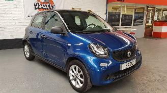 Voiture accidenté Smart Forfour 1.0 12V 4DRS BENZ 999CC 52KW 71PK 2017/6
