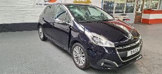 Peugeot 208 1.2 PureTech Active picture 3