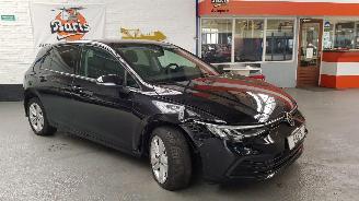 Volkswagen Golf 1.0 TSI 12V  BENZ 999CC 81KW 110PK picture 3