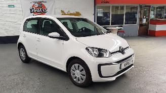 Vaurioauto  passenger cars Volkswagen Up! 1.0 BMT Move Up 2017/1