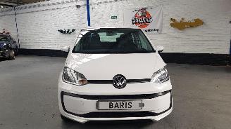 Volkswagen Up! 1.0 BMT Move Up picture 2