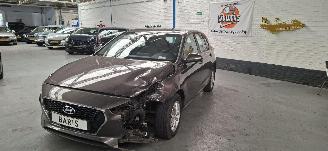 Voiture accidenté Hyundai I-30 1.0 T-GDI Comfort 2019/6