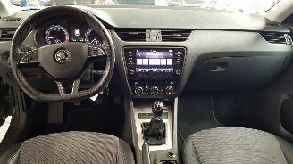 Skoda Octavia 1.0 TSI 12V COMBI 4DRS BENZ 999CC 85KW 116PK picture 9