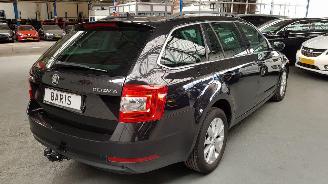 Skoda Octavia 1.0 TSI 12V COMBI 4DRS BENZ 999CC 85KW 116PK picture 4