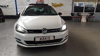 Volkswagen Golf 1.2 TSI BENZ AUT 77 KW 105 PK picture 2