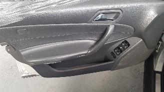 Mercedes C-klasse 1.8 C-180K 16V AUT SEDAN 4DRS BENZ 1.796CC 105KW 143PK picture 8