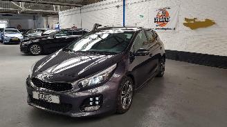 Kia Ceed 1.0i T-GDi 12V GT LINE 4DRS BENZ 998CC 88KW 120PK picture 3