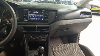 Volkswagen Polo 1.0 MPI 12V 4DRS BENZ 999CC 59KW 80PK picture 9