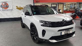 Vaurioauto  passenger cars Citroën C5 Aircross 1.2 PURE TECH Hybrid AUT SUV  ELEKTRISCH BENZ 1.199CC 100KW 136PK 2024/12