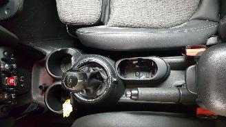 Mini Cooper 1.5 12V COOPER  2 DRS BENZ 1.499CC 100KW 136PK picture 14