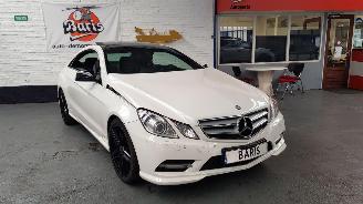 krockskadad bil auto Mercedes E-klasse E-350 CDI BLUEEFFICIENCY AUT  3.0 V6 24V COUPE 2DRS DSL 2.987CC 195KW 265PK 2012/1