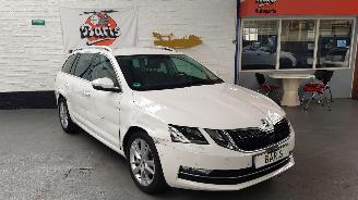 Schadeauto Skoda Octavia 1.0 TSI 12V COMBI 4DRS BENZ 999CC 85KW 116PK 2021/1