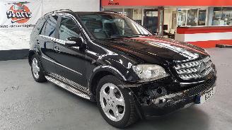 skadebil auto Mercedes ML 3.5 350 4-MATIC V6 24V SUV  BENZ 3.498CC 200KW 272PK 4x4 2007/8