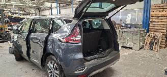 Renault Espace 1.8 TCe Intens 7P picture 4