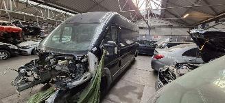 Vrakbiler auto Peugeot Boxer 435 3.0 HDI L3H3 XR 2016/6