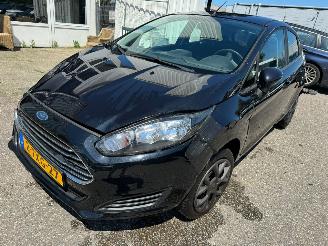 skadebil auto Ford Fiesta 1.0 Style BJ 2014 43246 KM 2014/5