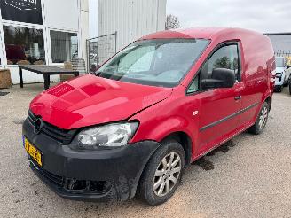 krockskadad bil auto Volkswagen Caddy 1.6 TDI 2011/1