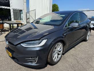 Schadeauto Tesla Model X 90D Base 6p. 2017/1