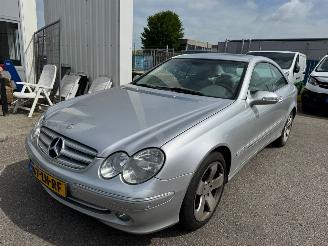 Schadeauto Mercedes CLK Coupé 240 Elegance AUTOMAAT BJ 2003 315.000 KM 2003/1