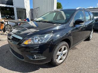 Schadeauto Ford Focus Ford Focus Wagon 1.6 Comfort 2011/5