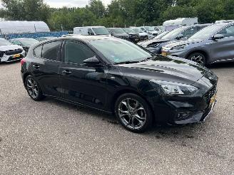 Damaged car Ford Focus 1.0 EcoBoost ST Line Business 2019/10