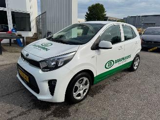Schadeauto Kia Picanto 1.0 DPi ComfortLine 2020/10