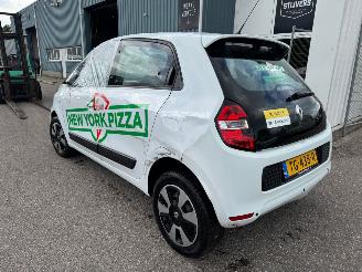 Renault Twingo 1.0 SCe Collection picture 3