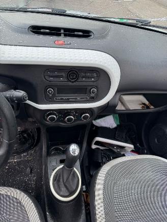 Renault Twingo 1.0 SCe Collection picture 14