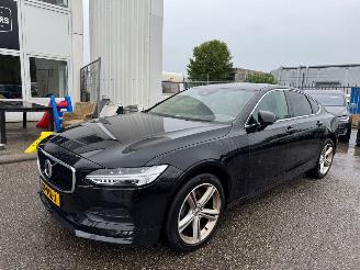 Damaged car Volvo S-90 2.0 D4 Momentum 2018/6