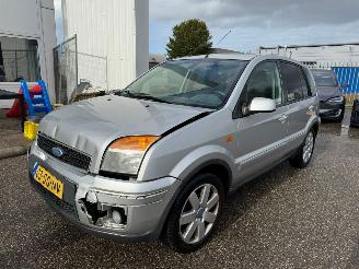 skadebil auto Ford Fusion 1.4-16V Futura BJ 2006 176.782 KM 2006/1