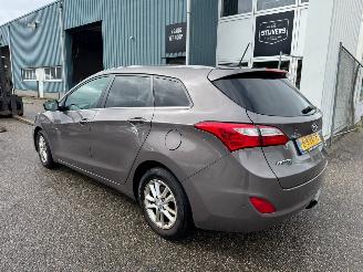 Hyundai I-30 Wagon 1.6 CRDi i-Vision BJ 2013 380.853 KM picture 3