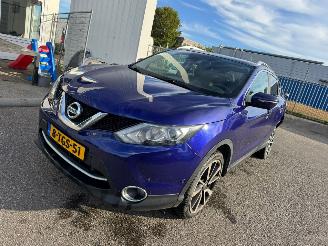 uszkodzony samochody osobowe Nissan Qashqai 1.5 dCi Tekna BJ 2014 267.993 KM 2014/1
