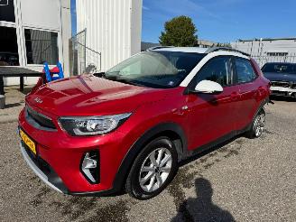 krockskadad bil auto Kia Stonic 1.0 T-GDi AUTOMAAT MHEV DynamicPlusLine BJ 2021 82.872 KM 2021/8