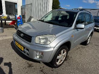 Coche accidentado Toyota Rav-4 2.0-16V VVT-i Luna BJ 2003 279243 KM 2003/10