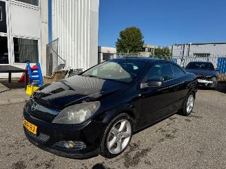 Voiture accidenté Opel Astra TwinTop 1.8 Enjoy BJ 2006 248.991 KM 2006/10