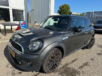 uszkodzony samochody osobowe Mini Cooper S Cooper S 10 Years II BJ 2012 135.652 KM 2012/4