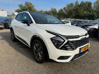 damaged passenger cars Kia Sportage 1.6 T-GDi Hybrid GT-Line 2023/9