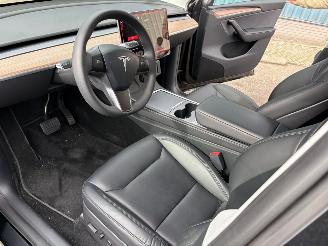 Tesla Model Y Long Range AWD 75 kWh picture 14