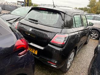 Suzuki Swift Suzuki SWIFT 1.2 Comfort Smart Hybrid picture 4