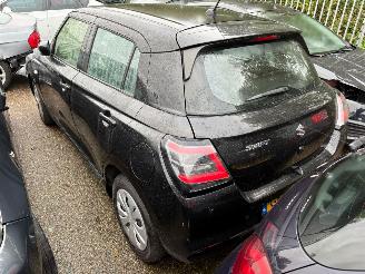 Suzuki Swift Suzuki SWIFT 1.2 Comfort Smart Hybrid picture 2