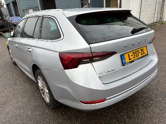 Skoda Octavia Combi 1.0 TSI Business Edition picture 1