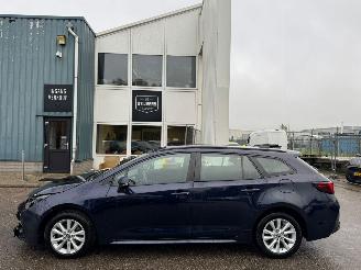 Toyota Corolla Touring Sports Hybrid 140 Active AUTOMAAT picture 2